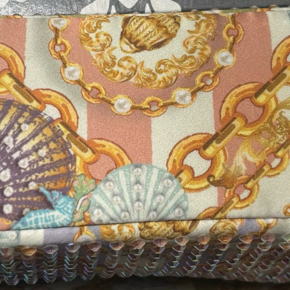 Kurt Geiger NWT The Brixton Seascape Iridescent Studded Bag W/Dustbag. - Picture 7 of 16